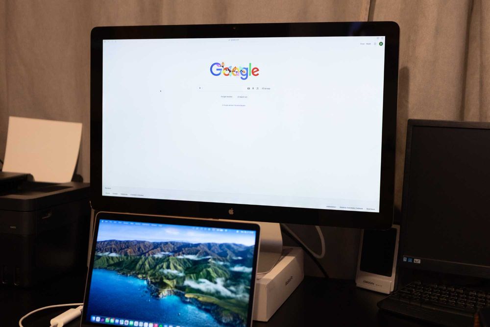 Monitor Apple Thunderbolt Display 27” + Adaptor Apple USB-C original