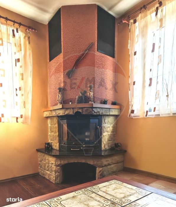 Casă / Vilă cu 5 camere de vânzare in Harman, Brasov