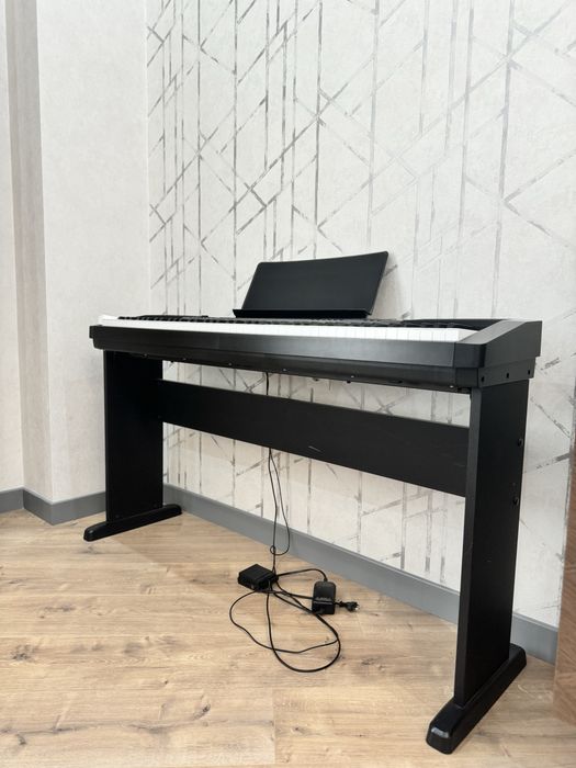 CASIO пианино в отличном состоянии