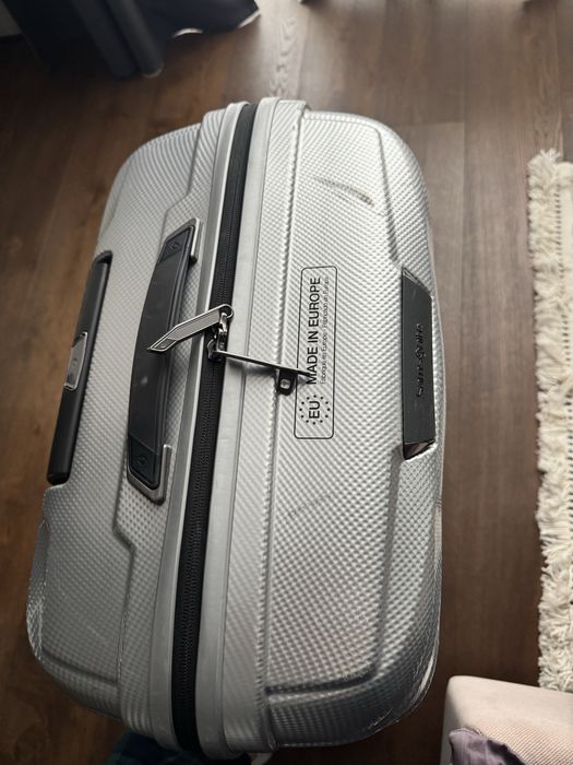 Чемодан samsonite оригинал размер M