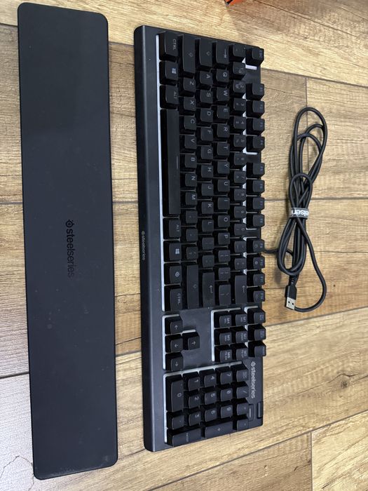Tastatură steelseries apex 3