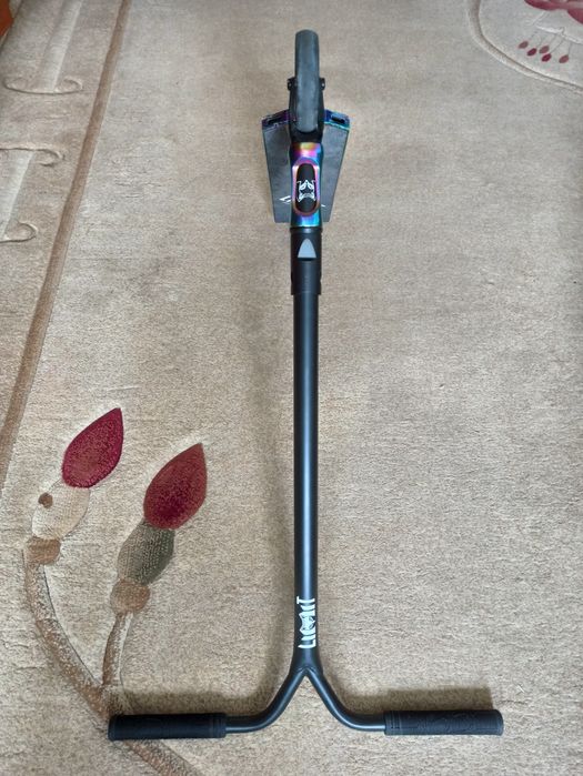 Трюковой самокат Limit