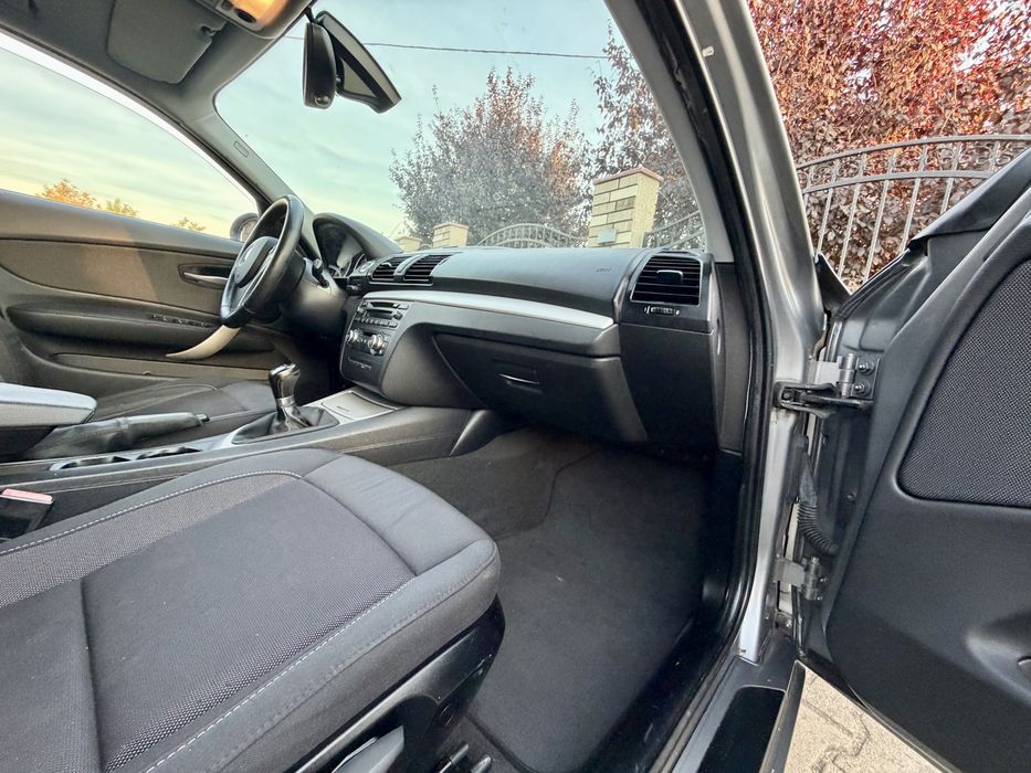 BMW Seria 1 2010 — imagine 5