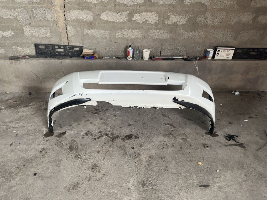 Продам бампер на приора 2