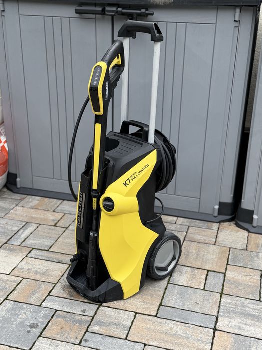 Aparat spalat Karcher K 7 defect se vinde pt piese