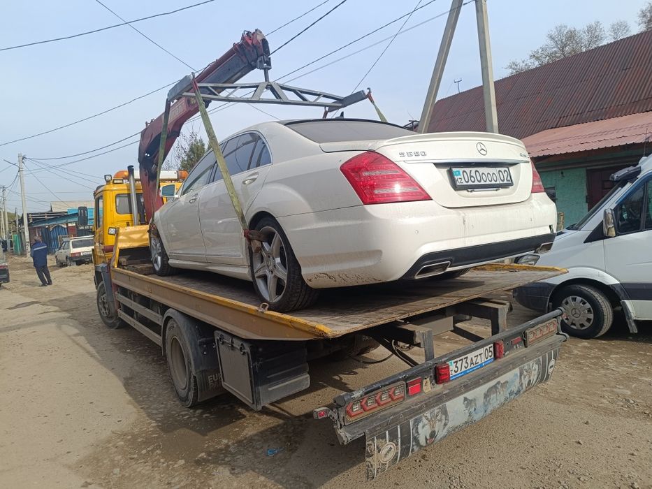 Эвакуатор, Манипулятор  два в одном с сьежяющи платформы