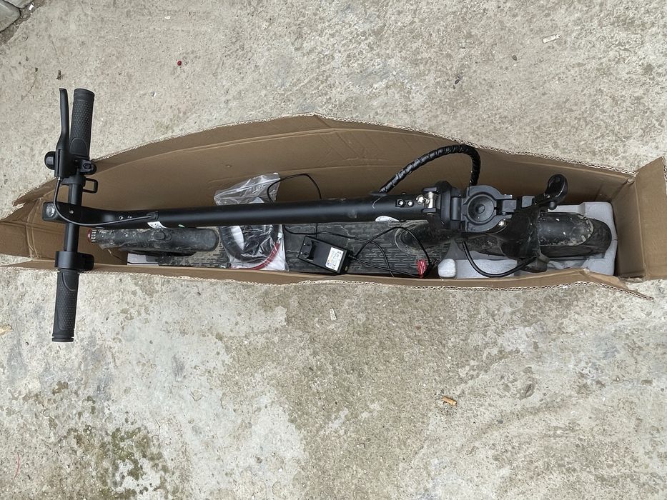 Vând trotineta electrica w3