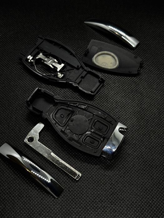 Cheie auto Mercedes Benz – Carcasă NOUĂ, 3 butoane, schimb rapid!