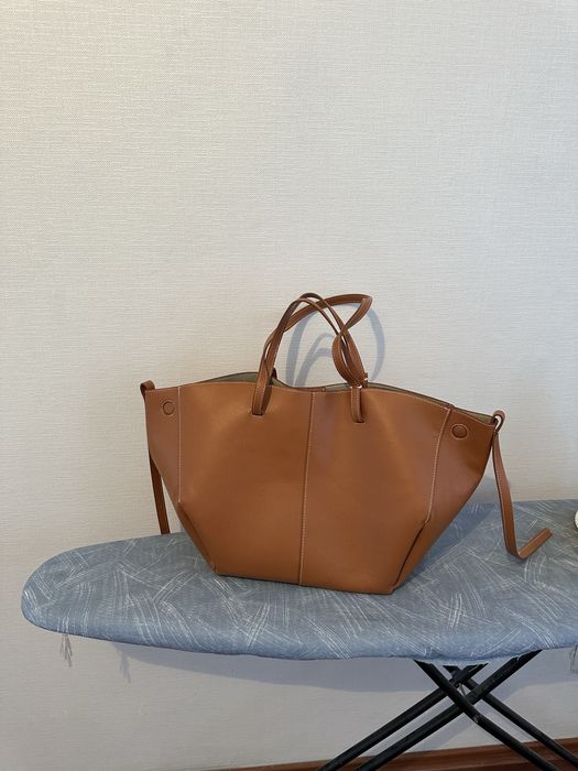 Сумка кожаная вместительная