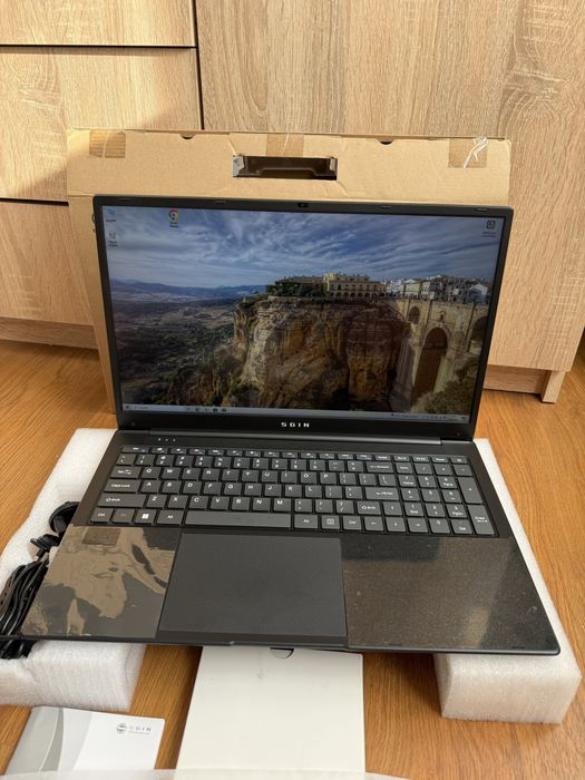 Laptop SGIN M17 - 17.3”