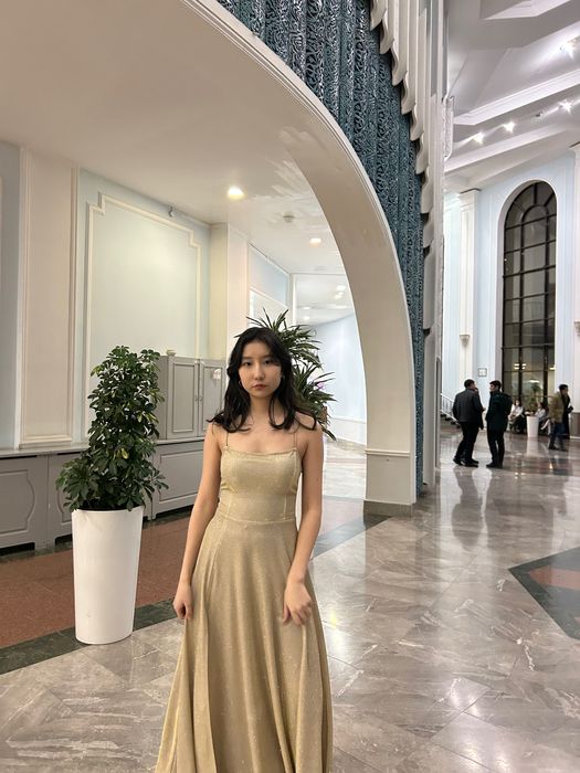 продаю платье на выпускной