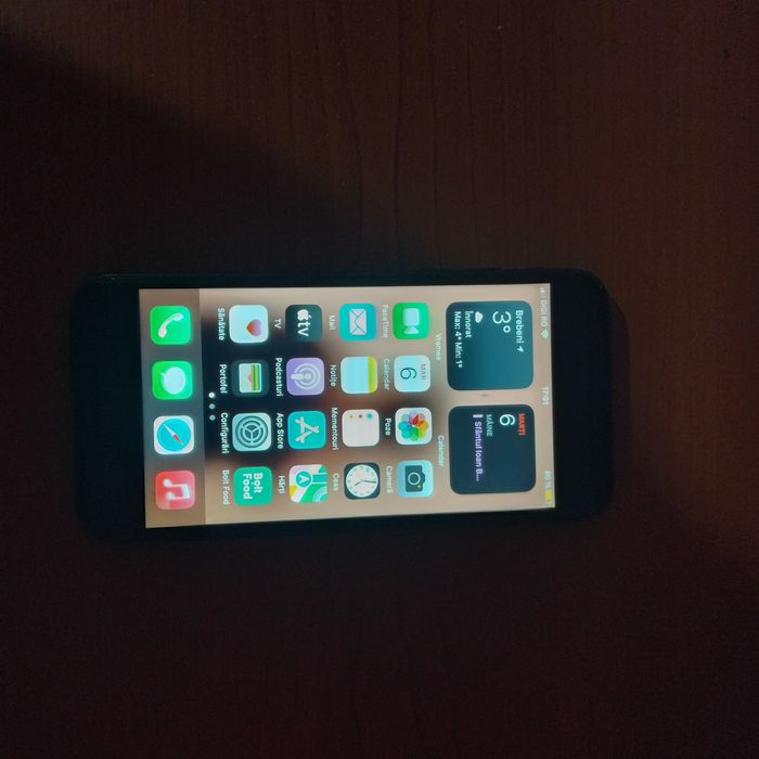 Vând/scimb iphone 8