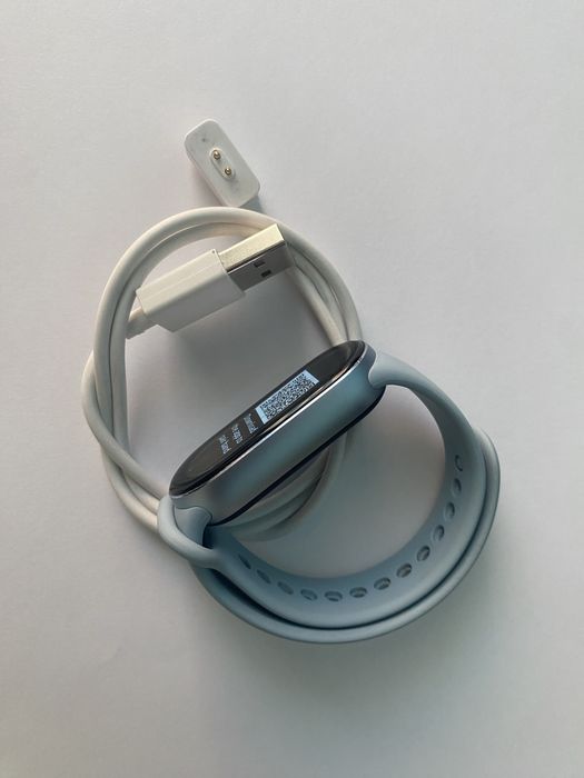 Продаю Часы Xiaomi smart band 9