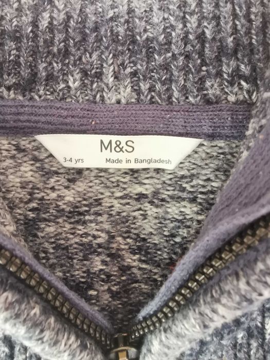 Зимен пуловер на английската марка Маркс и Спенсър