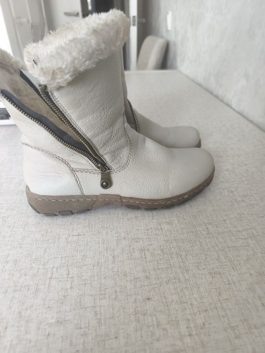 Продам зимние ботинки Reiker