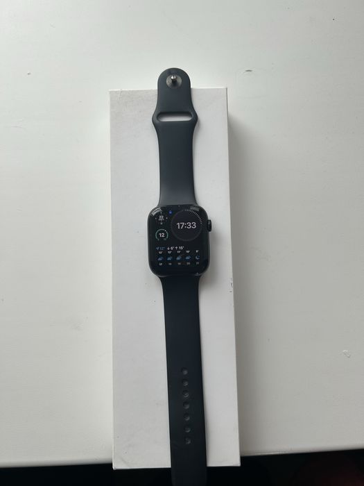 Продам Apple watch series 9  45 mm