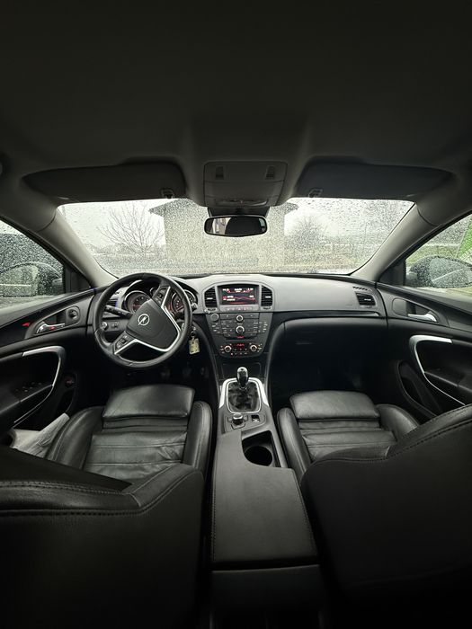 Opel insignia 2011