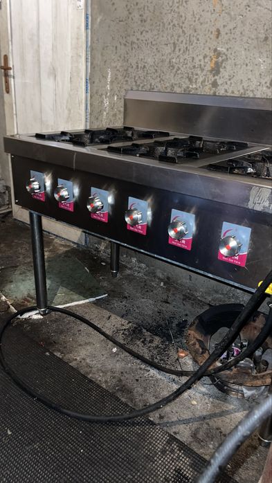 Газовый плита 6 глаз