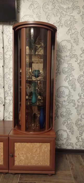 Сервант в гостиную