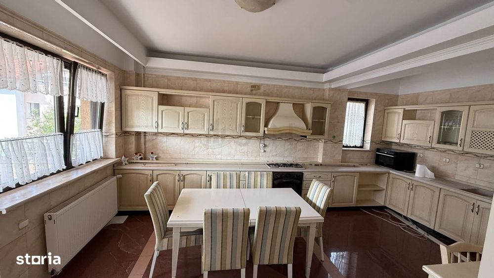 Apartament 4 camere decomandat, terasă, Aviatorilor