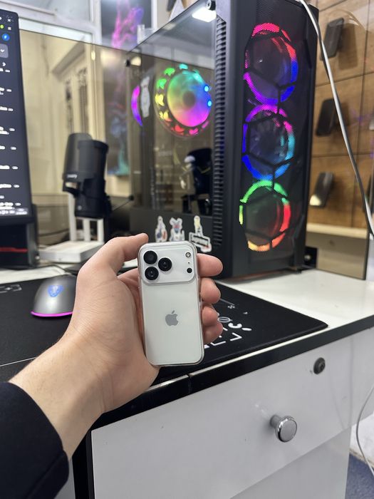 Iphone 17 pro max mini