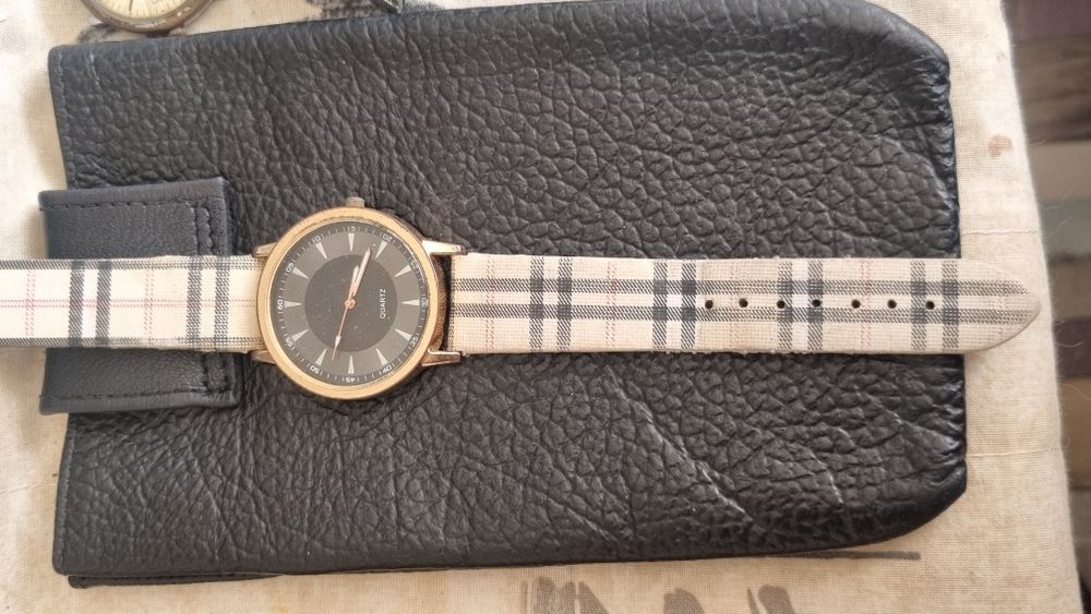 Готин дамски часовник