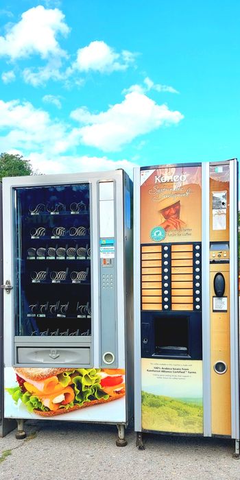 Вендинг машина за кафе/ храни и напитки / Zanussi / Зануси