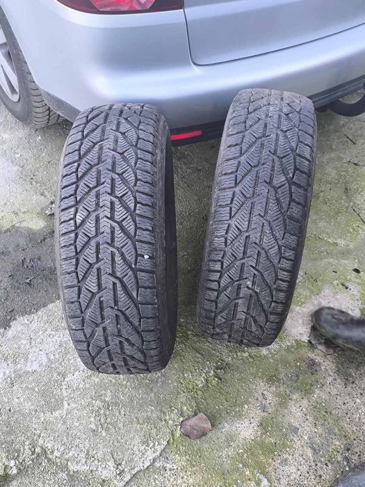 Зимнни 4 нови на 2000км.и летни 205.65.15  -
