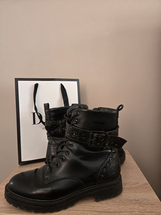 Черни зимни боти