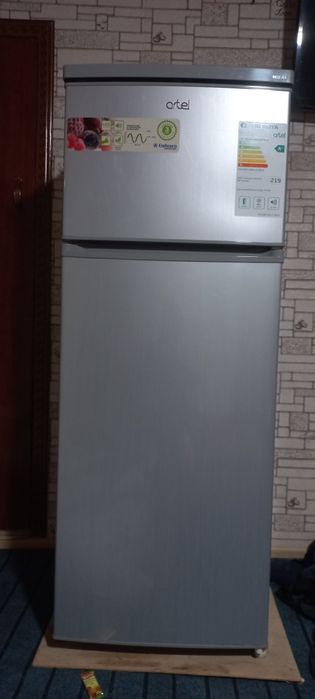 Холодилник Артел.б.у.