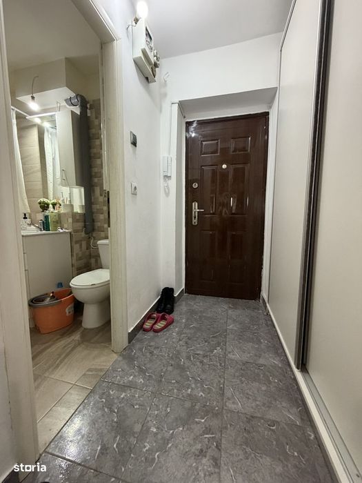 Garsonieră zona Lapus