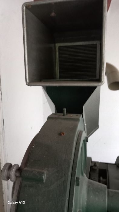 Masina de scarmanat lână,melana.