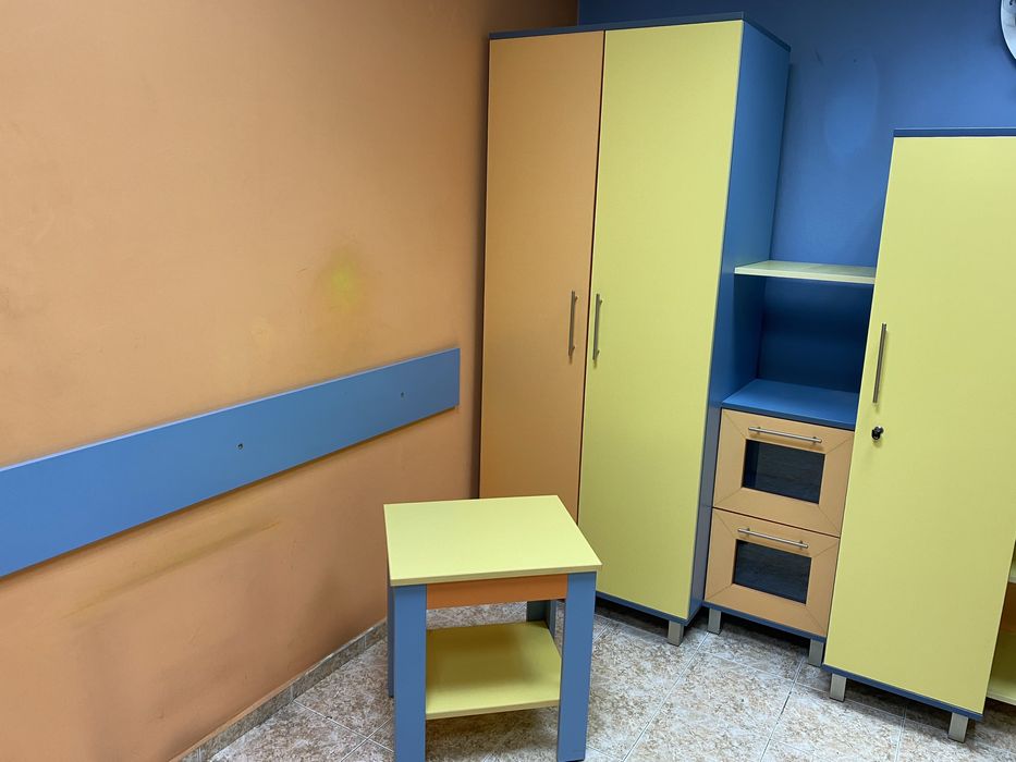 Модулна секция+плот с мивка +закачалка+масичка