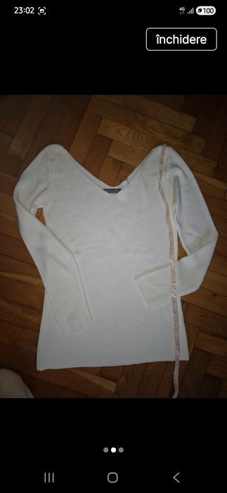 Bluza alba cu decolteu pe 2 fețe