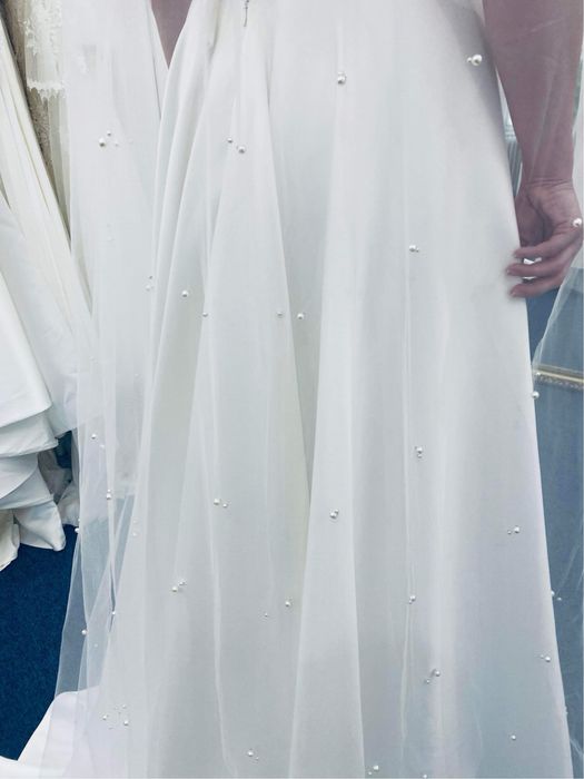 Vand rochie de mireasa Oscar Bride!