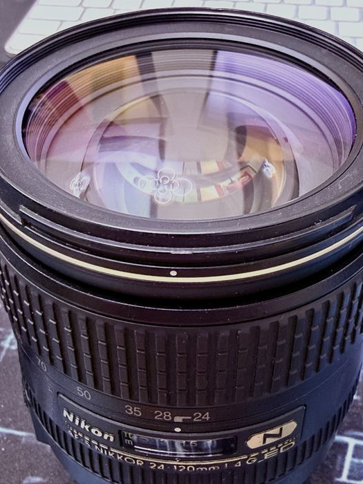 Obiectiv 24-120mm f/4G ED VR AF-S NIKKOR