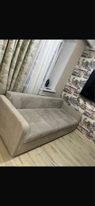 Продам срочно диван