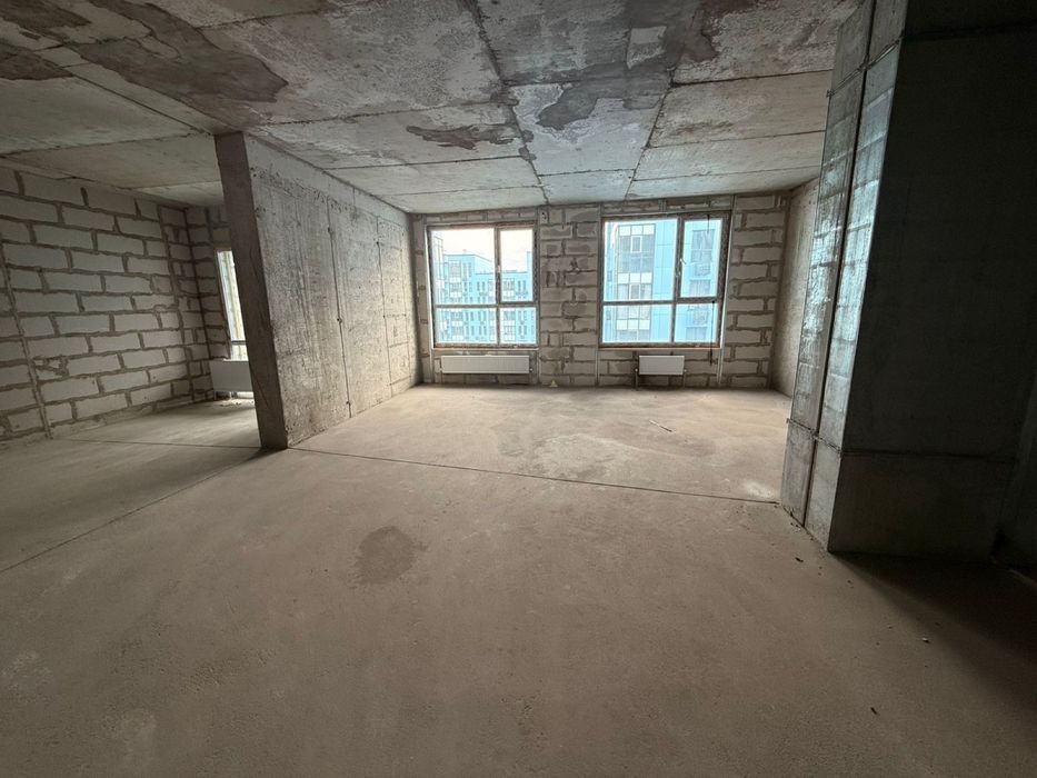 Продам квартиру в черновой отделке