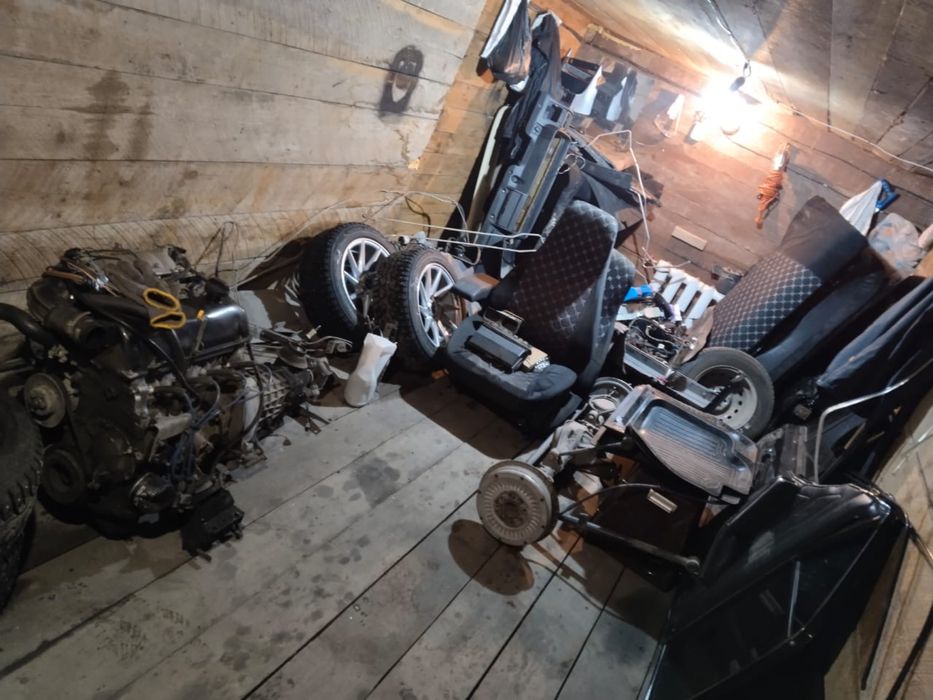 Продам запчасти на Ваз 2107