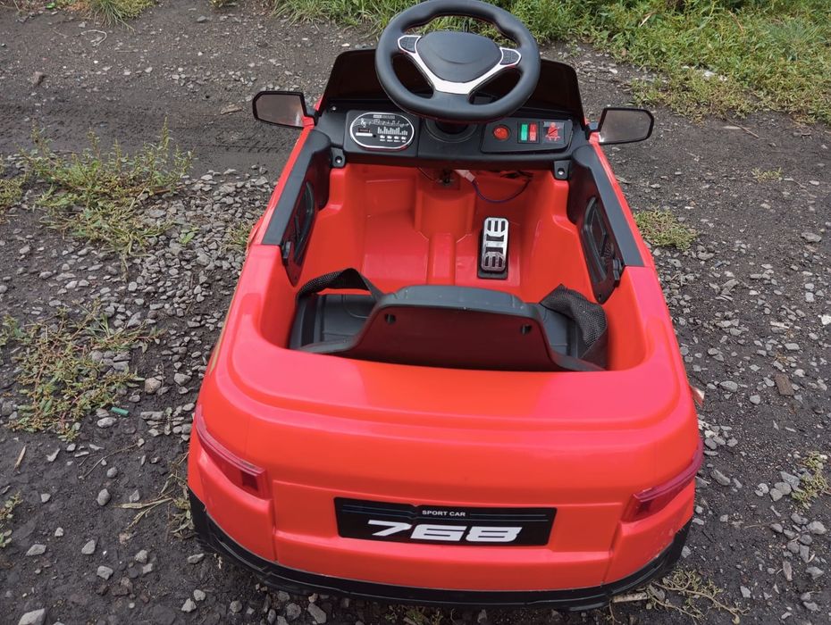 Продам детский электромобиль