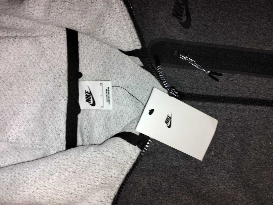 Nike Tech Fleece M