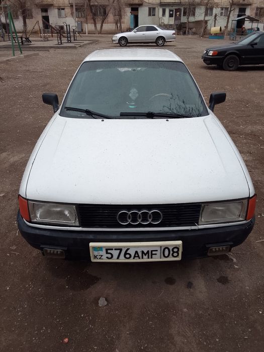 Ауди 80 сатылады.