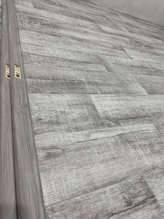 Продам линолеум новый