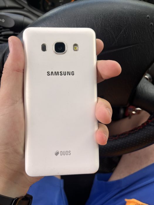 Samsung Galaxy J5 impecabil