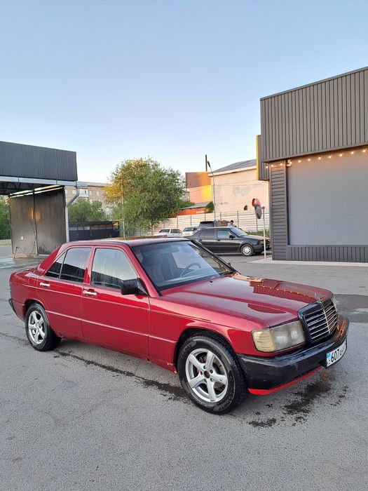 Продам Mercedes 190