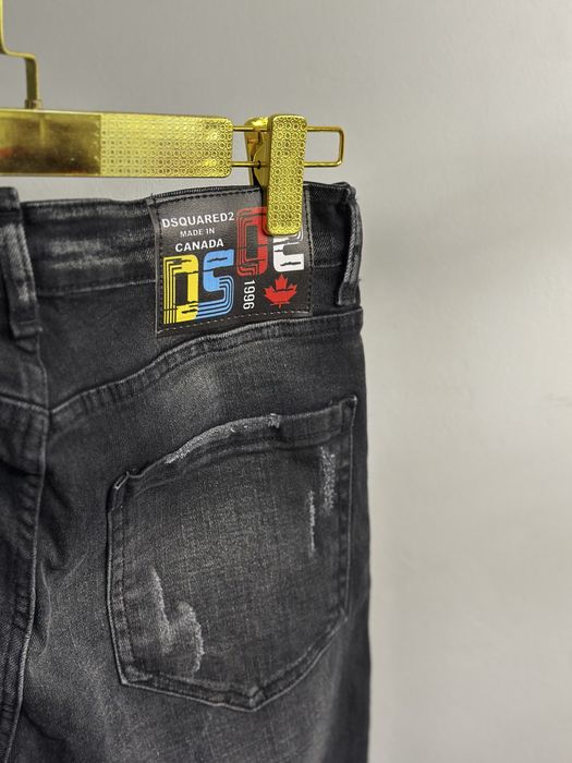 Blugi negrii Dsquared2 new model 2026