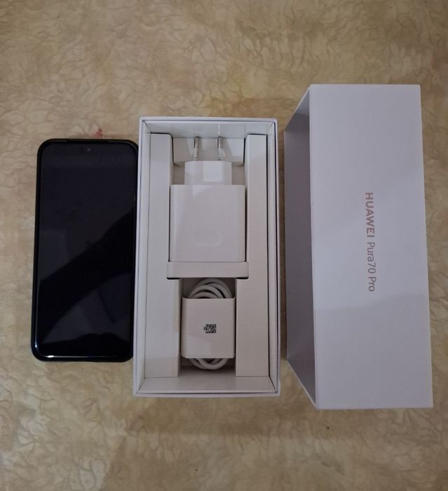 Huawei pure 70 Pro Rom 512GB.  Ram:12GB Model:HBN-LX9 Rangi: Qora