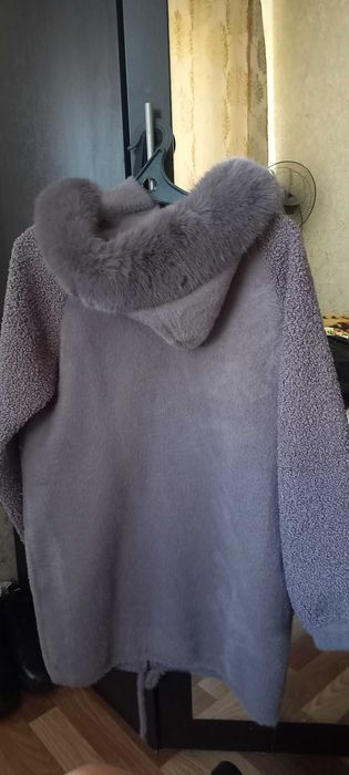 Продам кардиган новый.