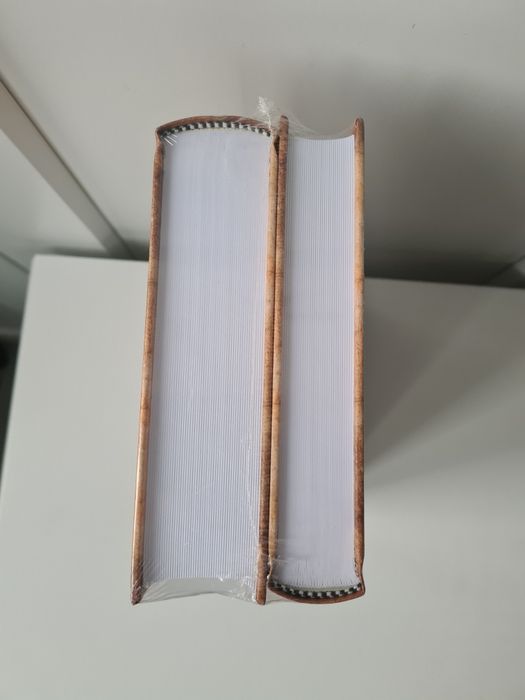 Книга Търговска къща-Джеймс Клавел, Том 1 и Том 2