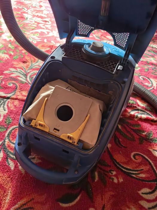 Пылесос/Чангютгич Samsung.